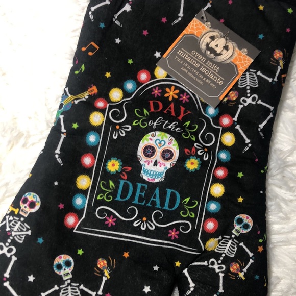 ππ Halloween 2 Kitchen Oven Mitts π Day of the Dead π Black π NWT ππ - Picture 2 of 4